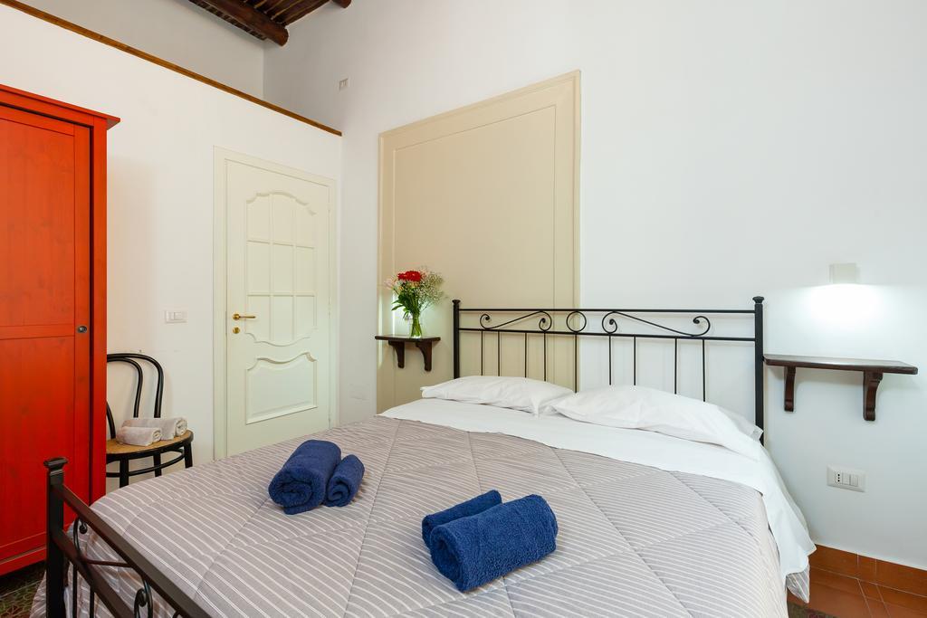 Don Pedro Vicere Di Toledo In The Center Guest house 3*