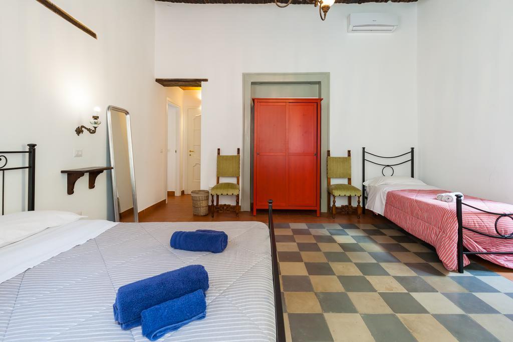 Don Pedro Vicere Di Toledo In The Center Guest house 3*