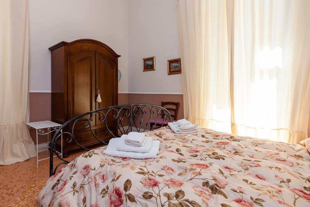 Bed & Breakfast At Lettieri 4*