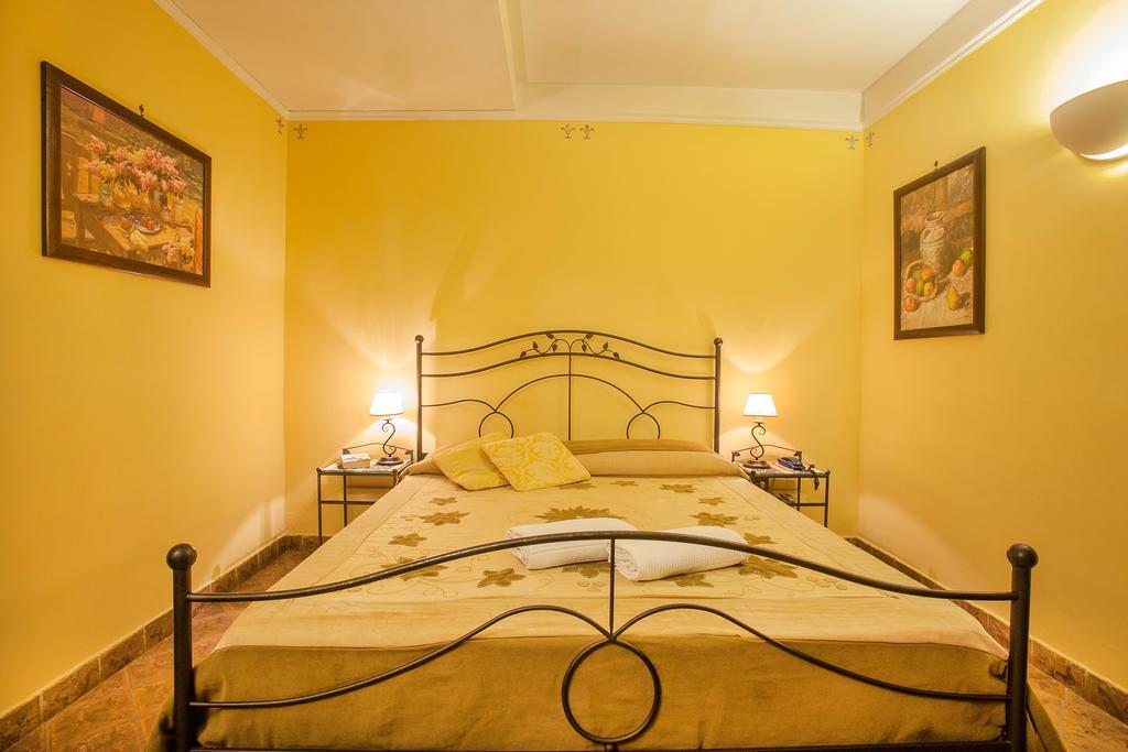Bed & Breakfast L'alloggio Dei Vassalli Naples