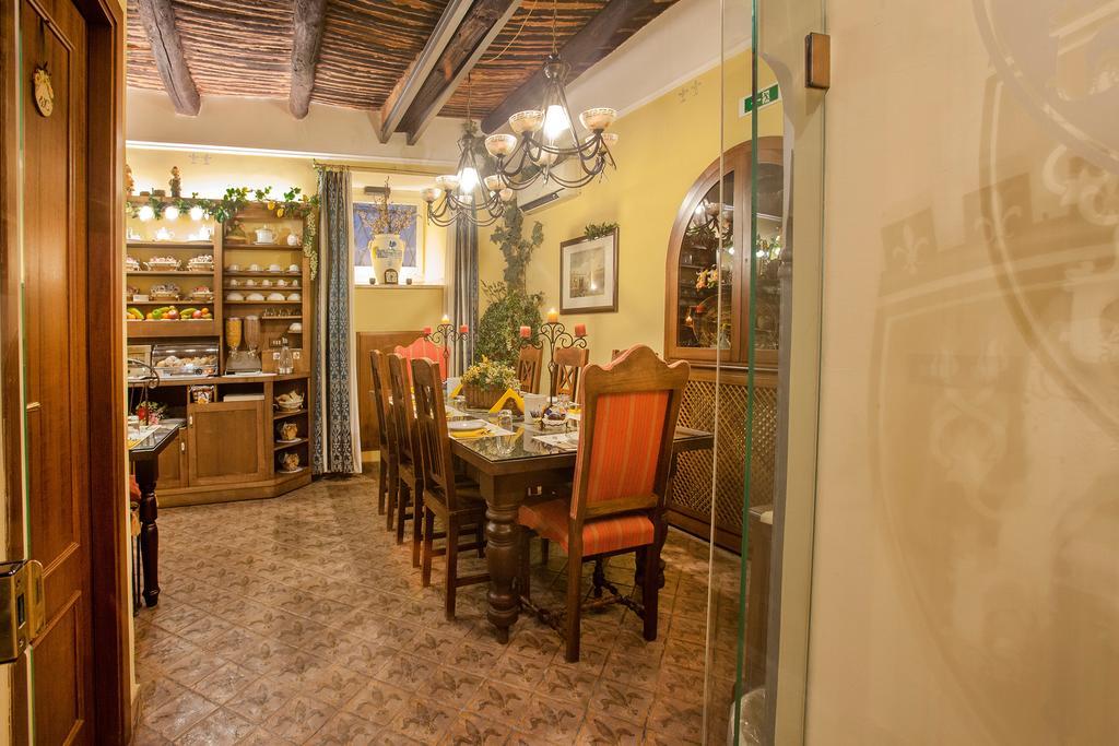 L'alloggio Dei Vassalli 3*