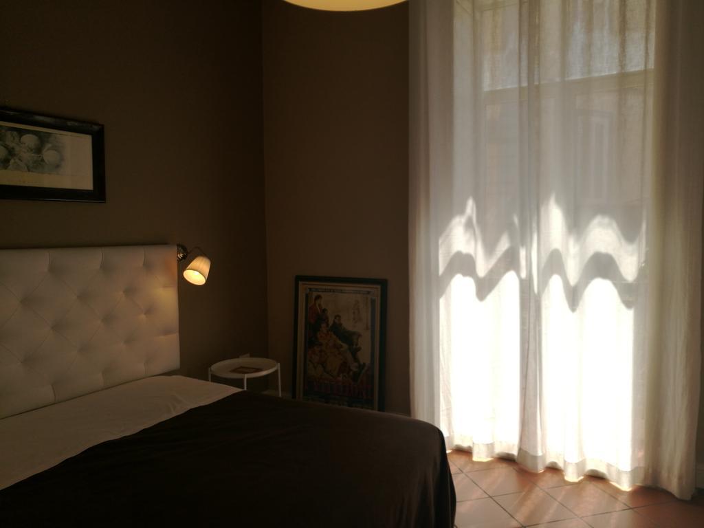Bed Morelli 49 , Chiaia Naples