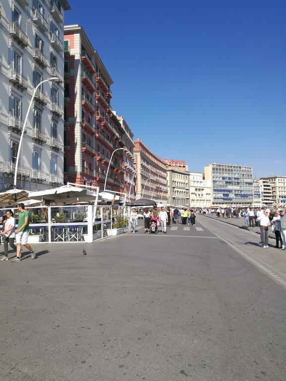 Bed Morelli 49 , Chiaia Naples