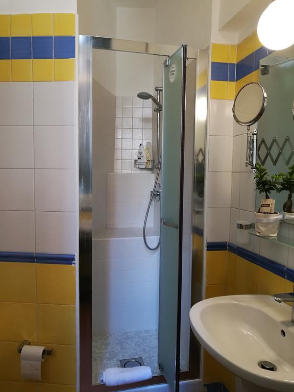 Bed & Breakfast Bed Morelli 49 , Chiaia