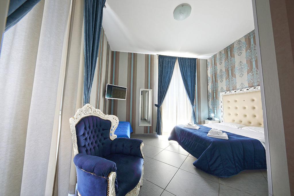 New Sayonara 3* Naples