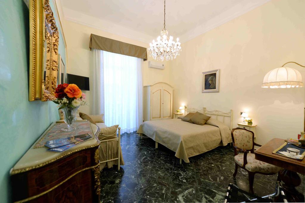 Residenza Via Dei Mille Bed & Breakfast Naples