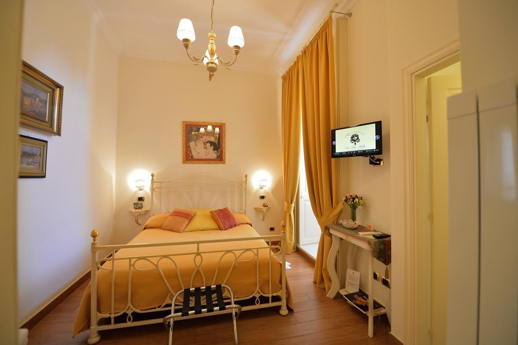 Residenza Via Dei Mille Bed & Breakfast Naples