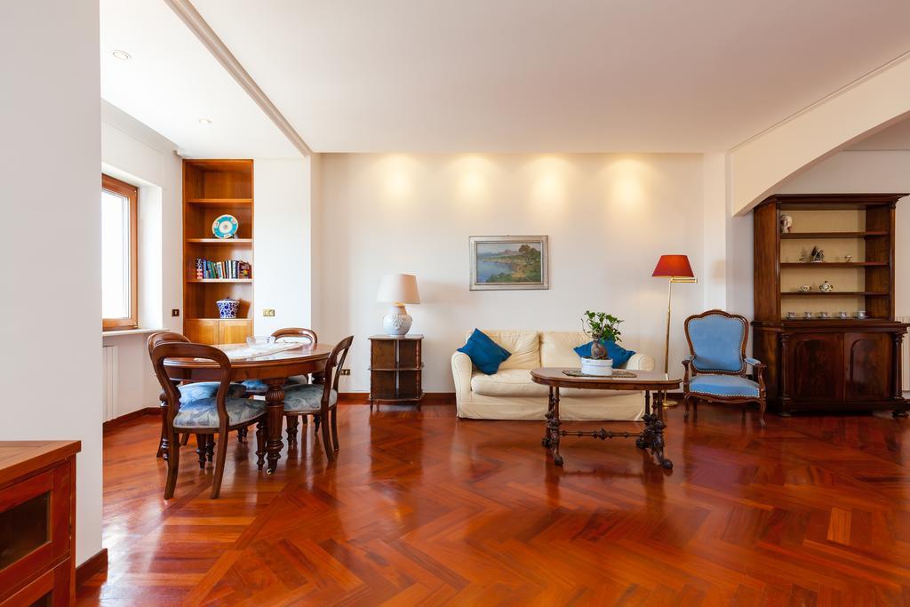 Cervantes I - Bh 65 * Naples