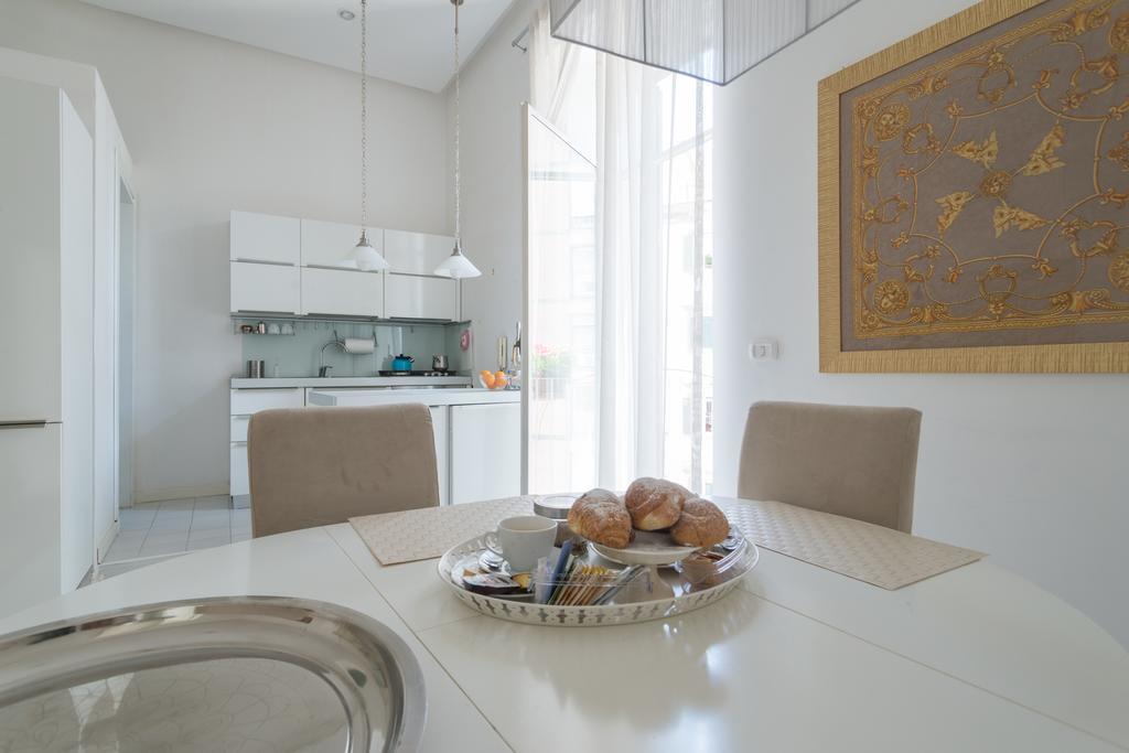 Relais Piazza Dei Martiri Naples