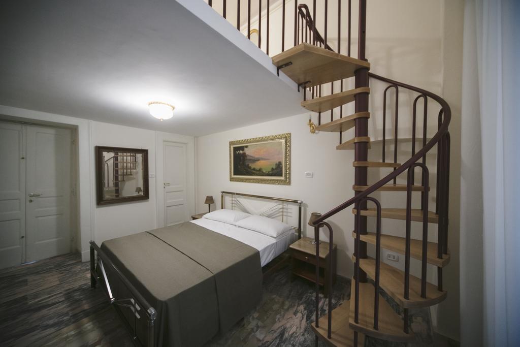 Area Angioina Bed & Breakfast