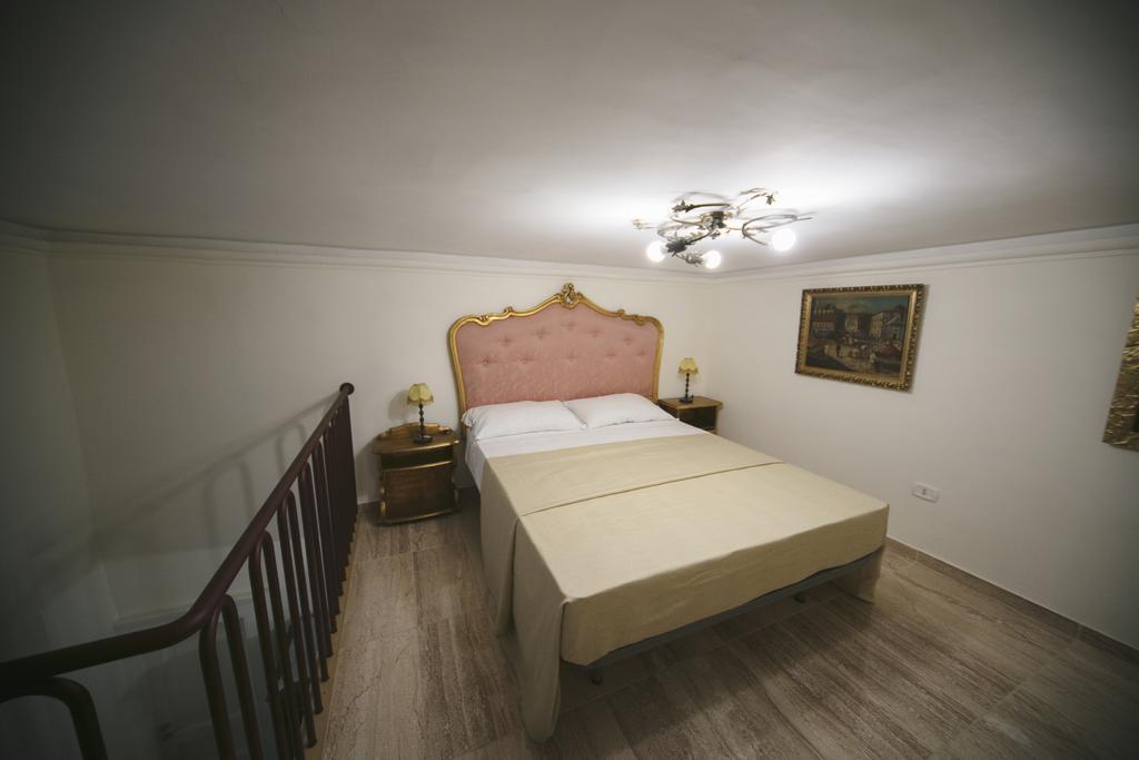 Area Angioina Bed & Breakfast Naples
