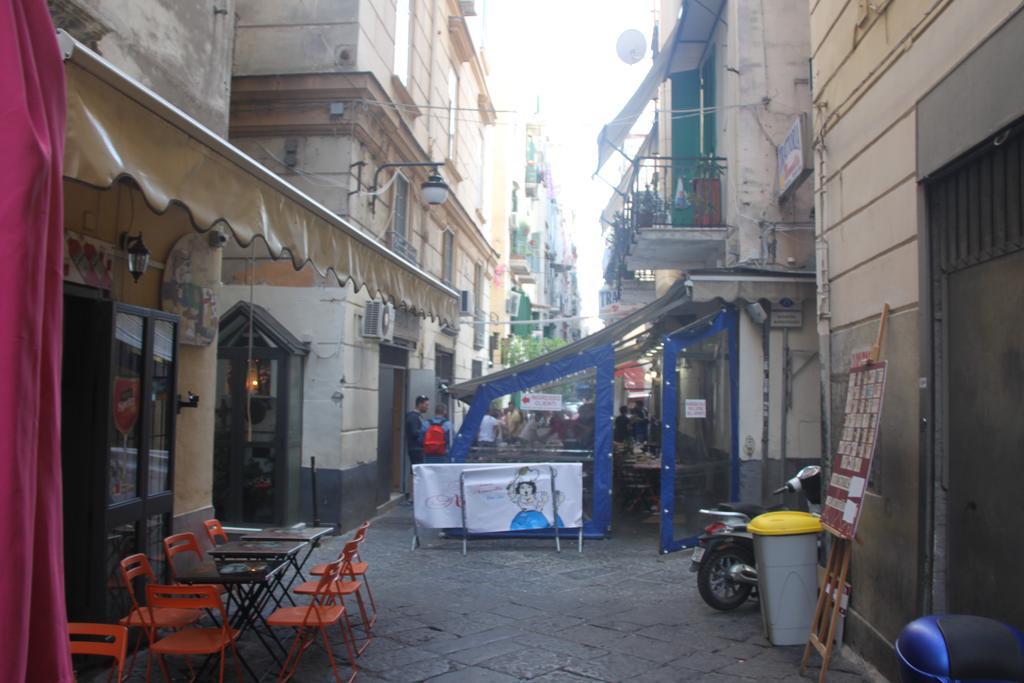 In Flats Naples