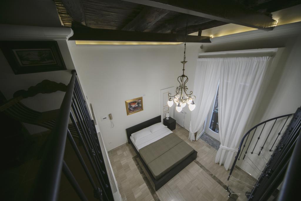 Area Angioina 3* Naples