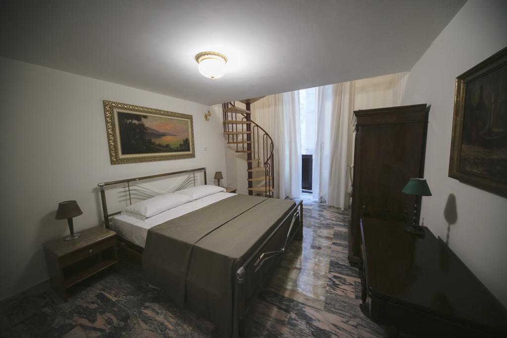Area Angioina Bed & Breakfast