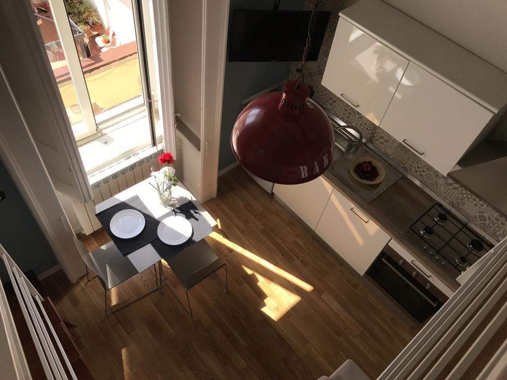 Apartment In Flats