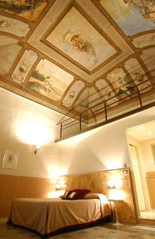 Costantinapoli 27 Naples