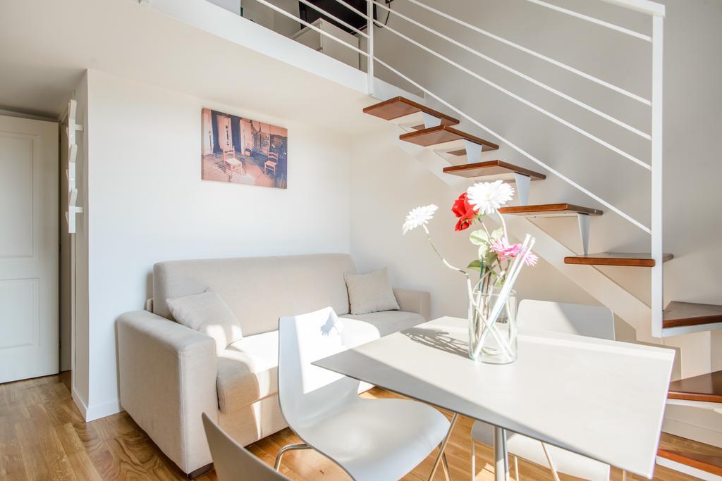 Apartment In Flats *