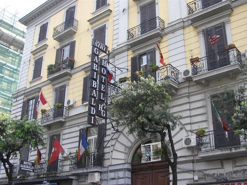 Garibaldi 3*