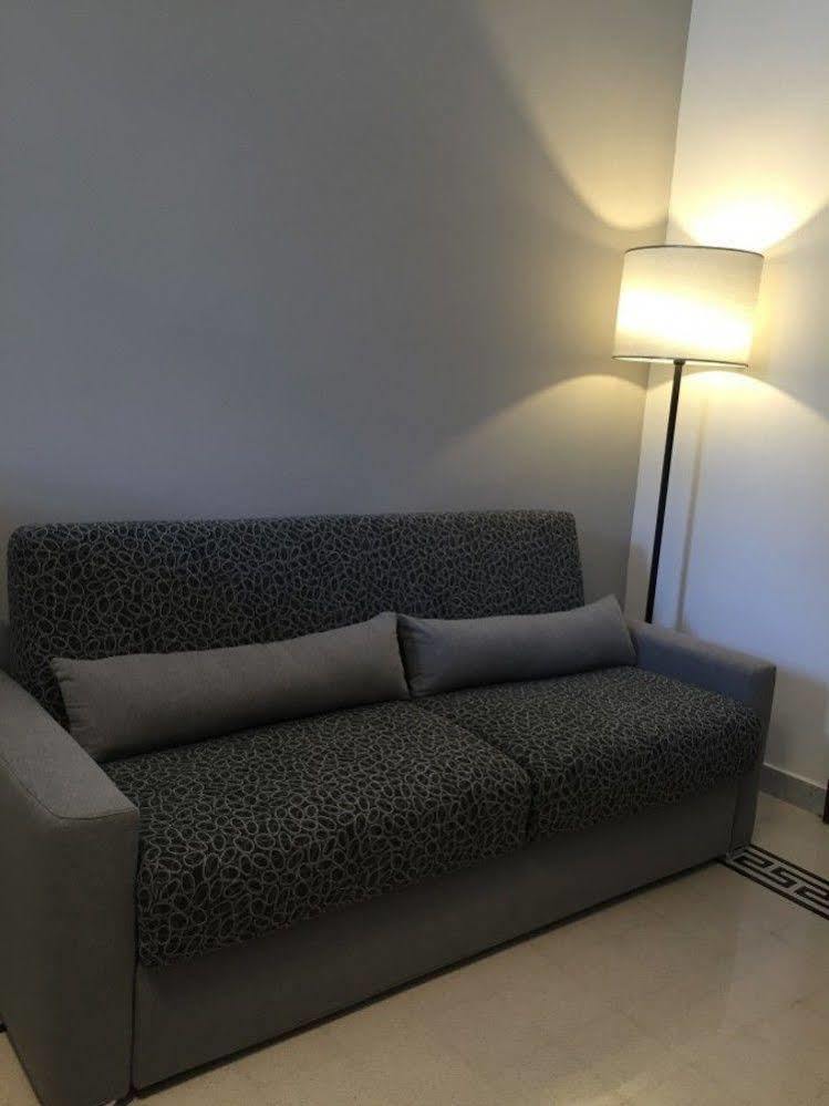 Milionaria 3* Naples