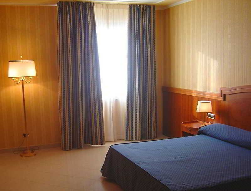 Hotel Joyfull 3*