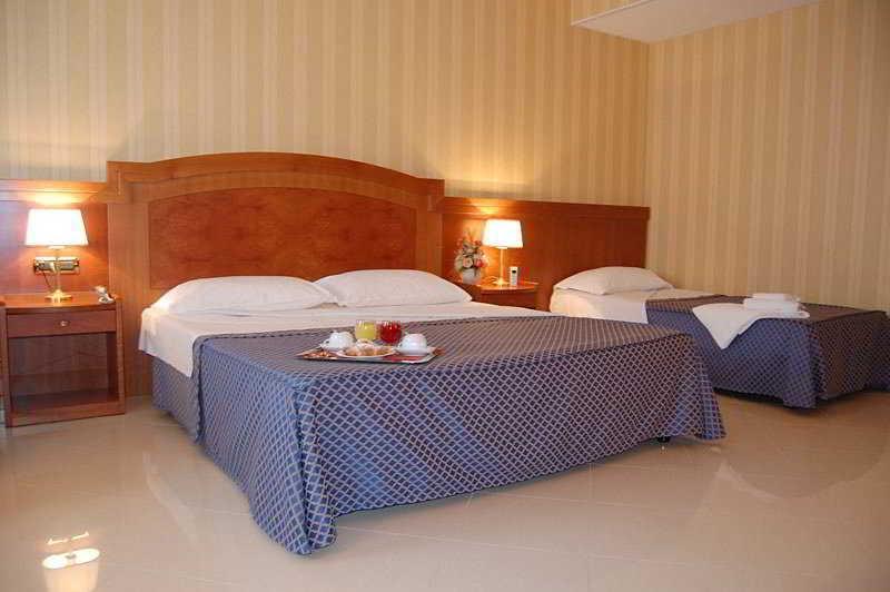 Hotel Joyfull 3*