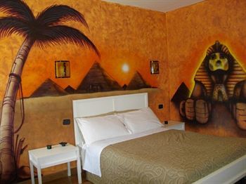 La Corte 3* Naples