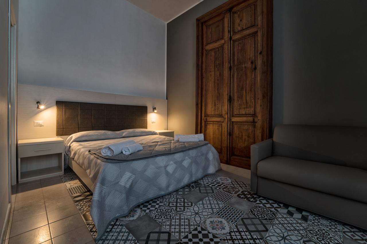 New Gallery 2* Naples