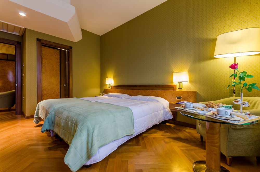 Hotel Exe Majestic Naples