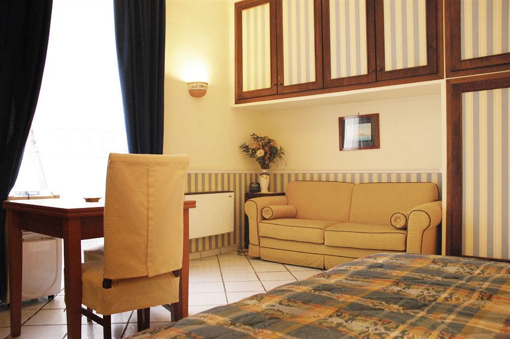 Santa Lucia 50 Guest house 3*