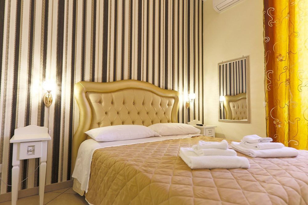 New Sayonara Hotel Naples