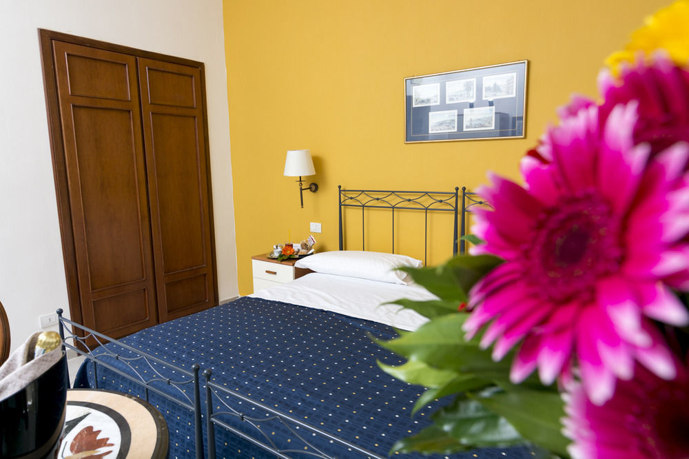 Margherita Hotel 3*