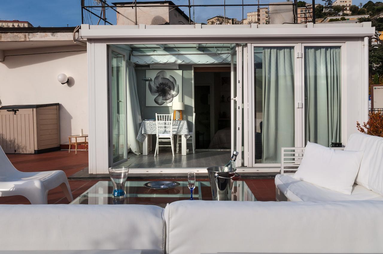 Attico Al Centro Di Naples