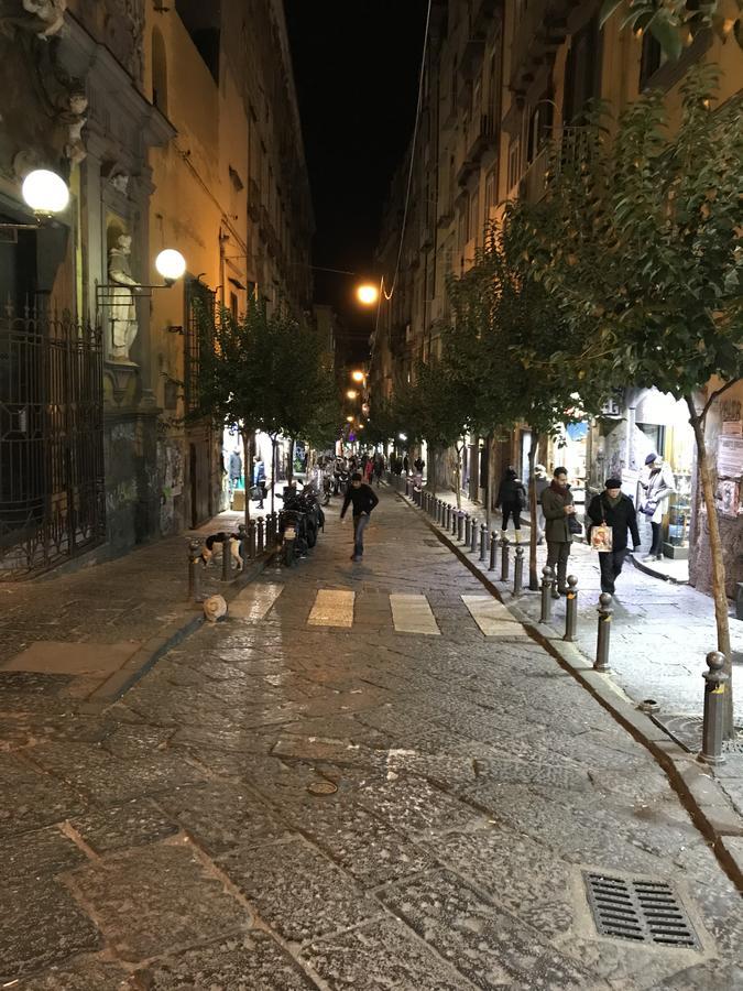 L'approdo Di Dante Naples