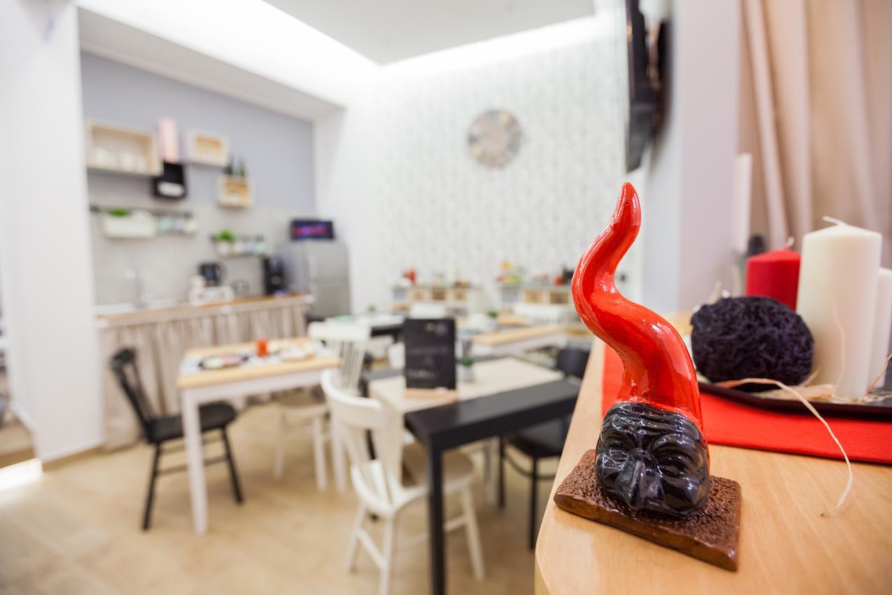 Bed & Breakfast Vico Milano 18 Naples