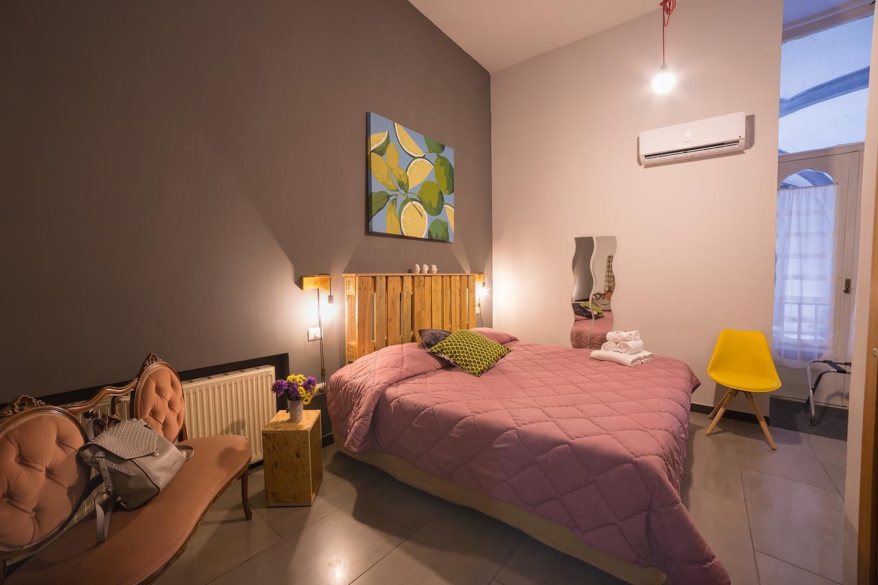 Le 4 Stagioni Dante's H Centro, By Clapa Group Guest house Naples