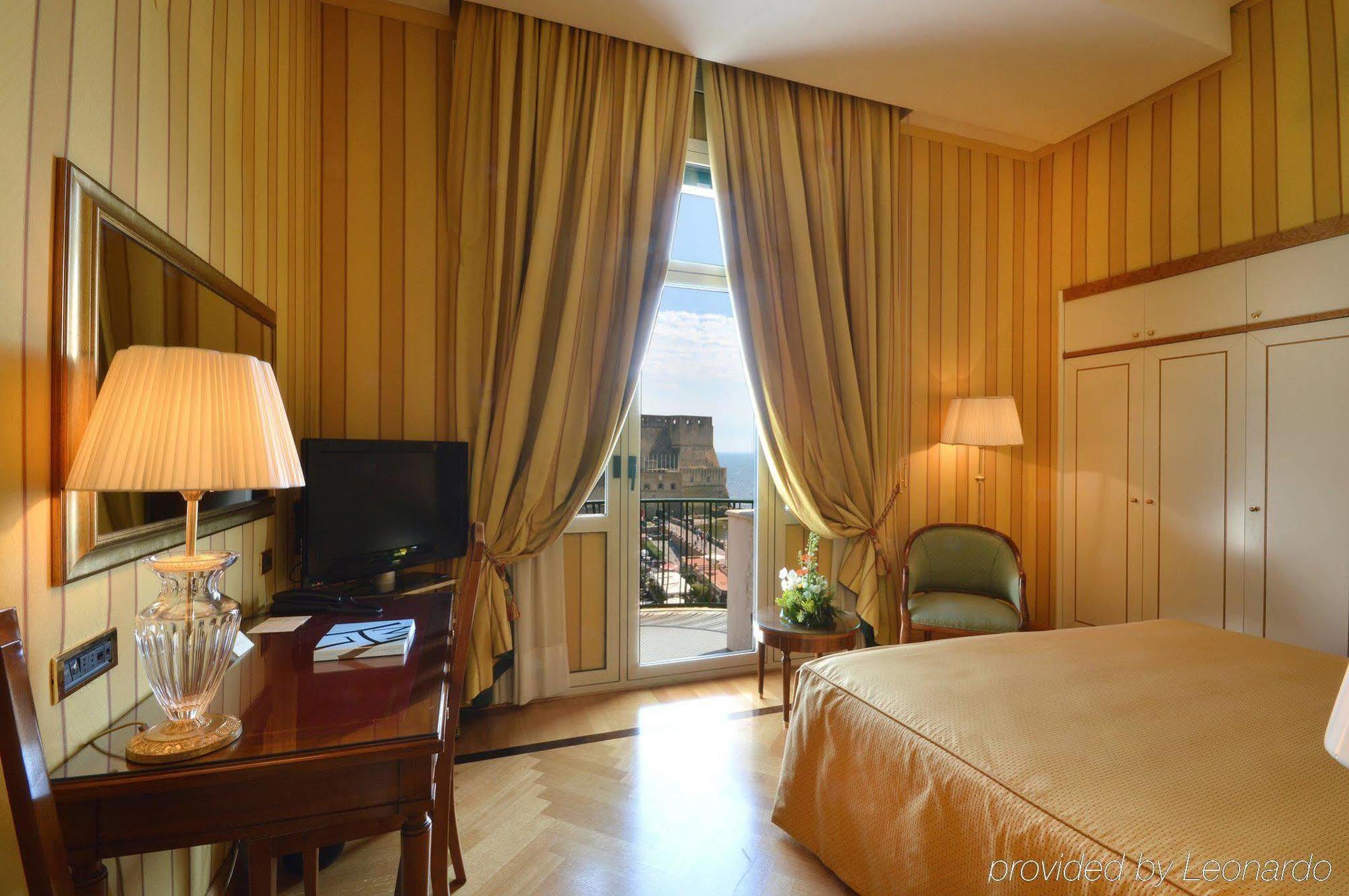 Hotel Grand Vesuvio 5*
