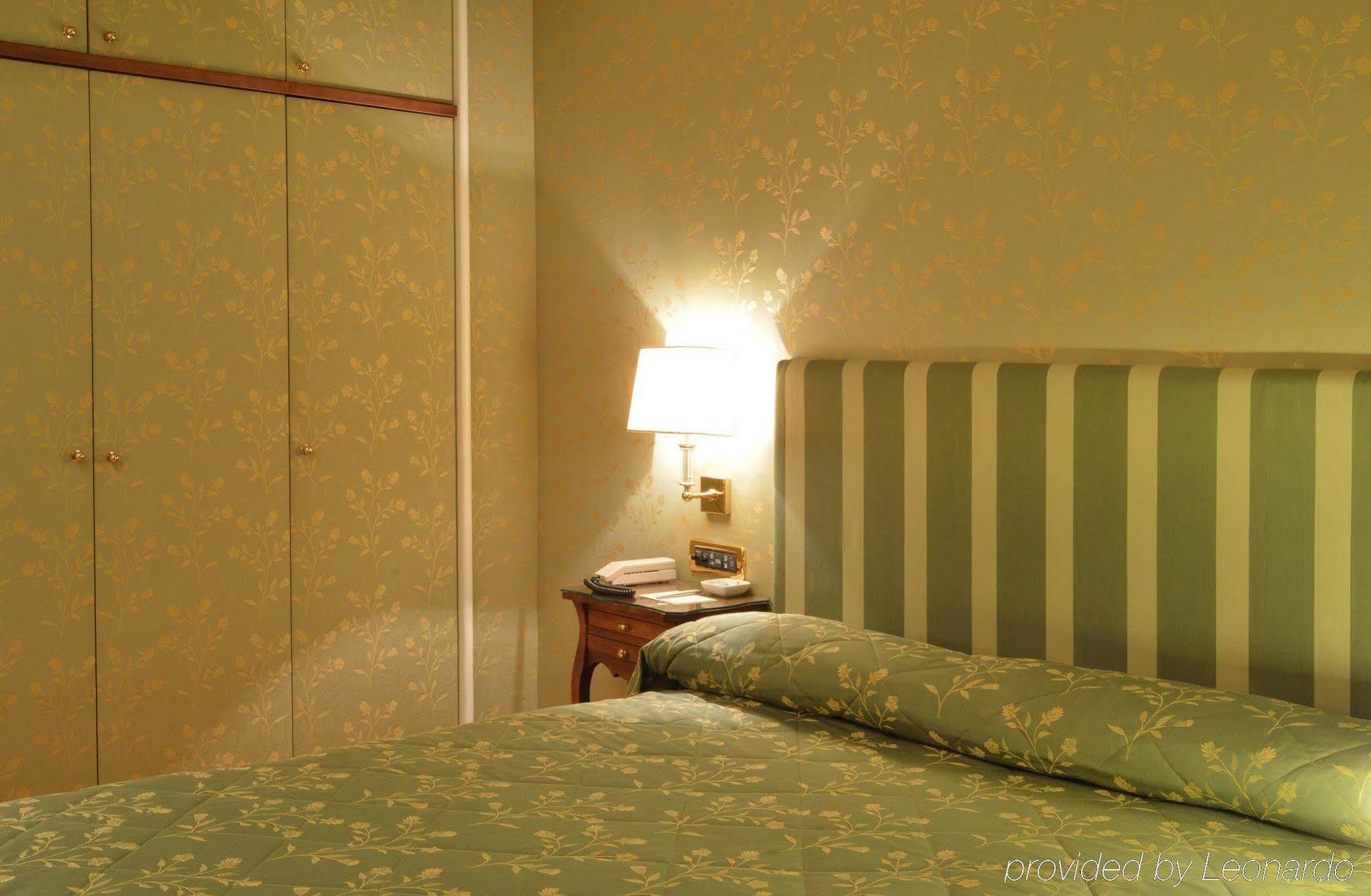 Grand Vesuvio 5* Naples