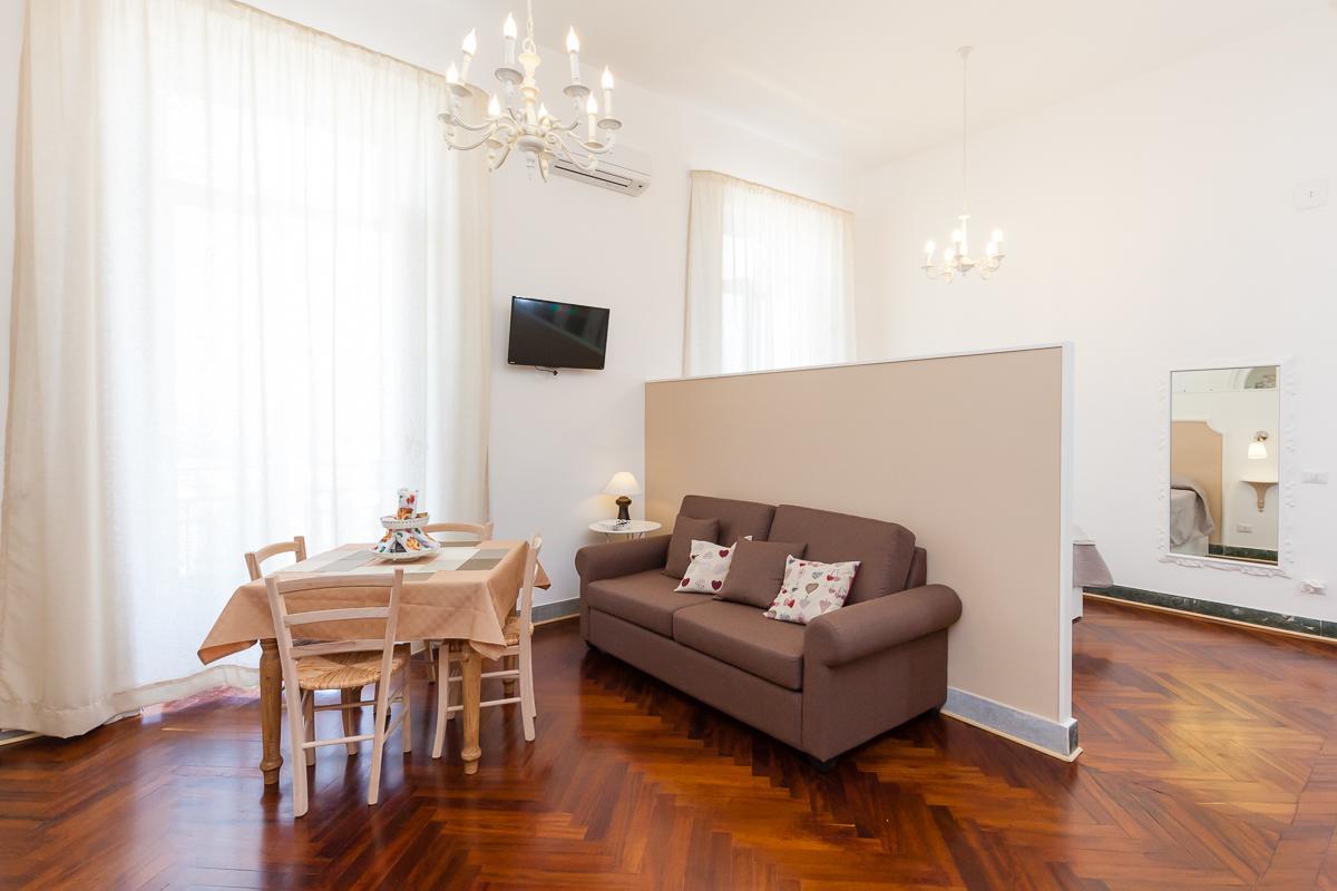 Apartment Metro Garibaldi - Loft Con Wifi E 4 Posti Letto Presso La Stazione Centrale Di Napoli