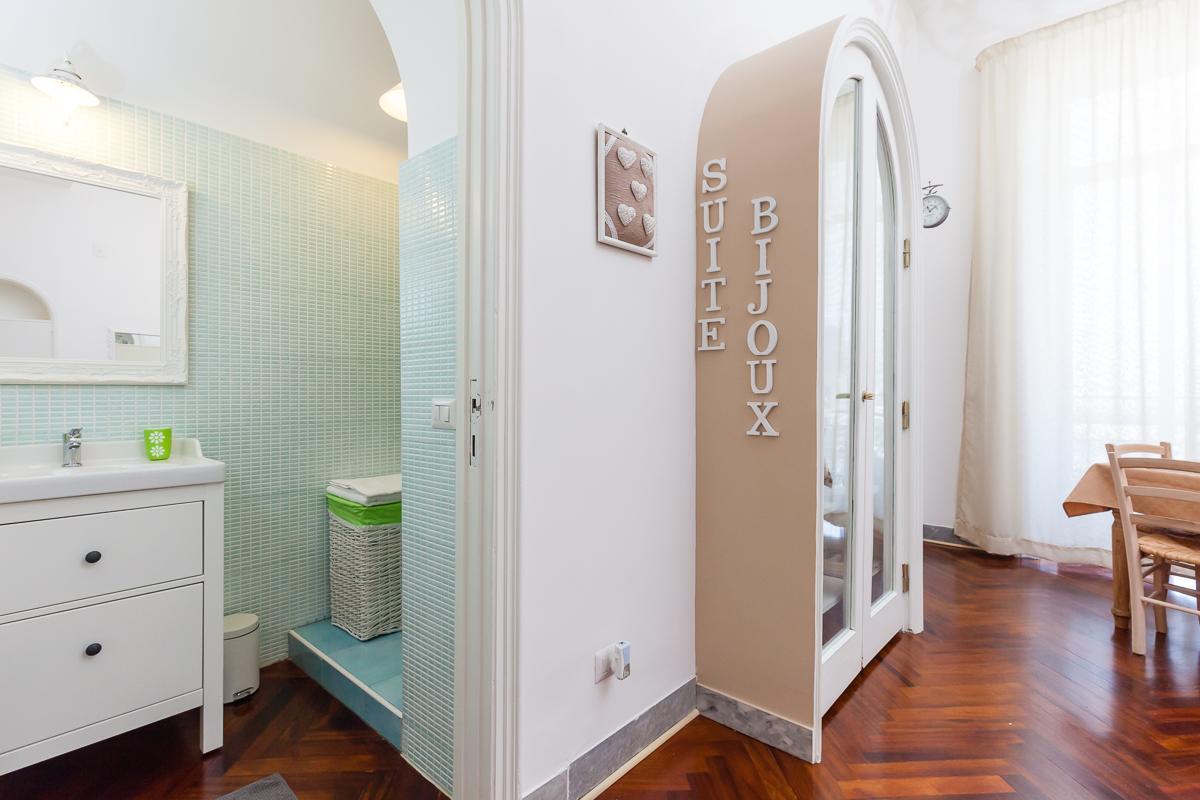 Metro Garibaldi - Loft Con Wifi E 4 Posti Letto Presso La Stazione Centrale Di Napoli Apartment