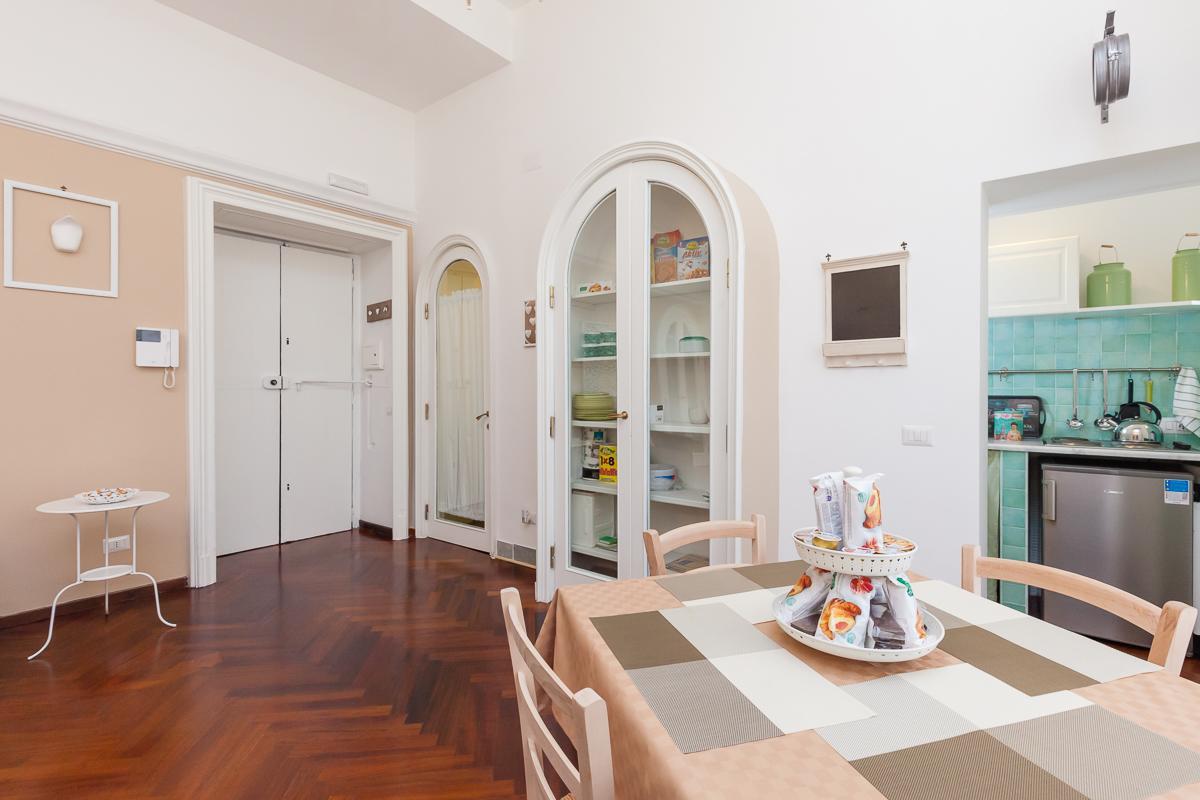 Metro Garibaldi - Loft Con Wifi E 4 Posti Letto Presso La Stazione Centrale Di Napoli Apartment Naples