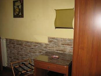 Enea 2* Naples