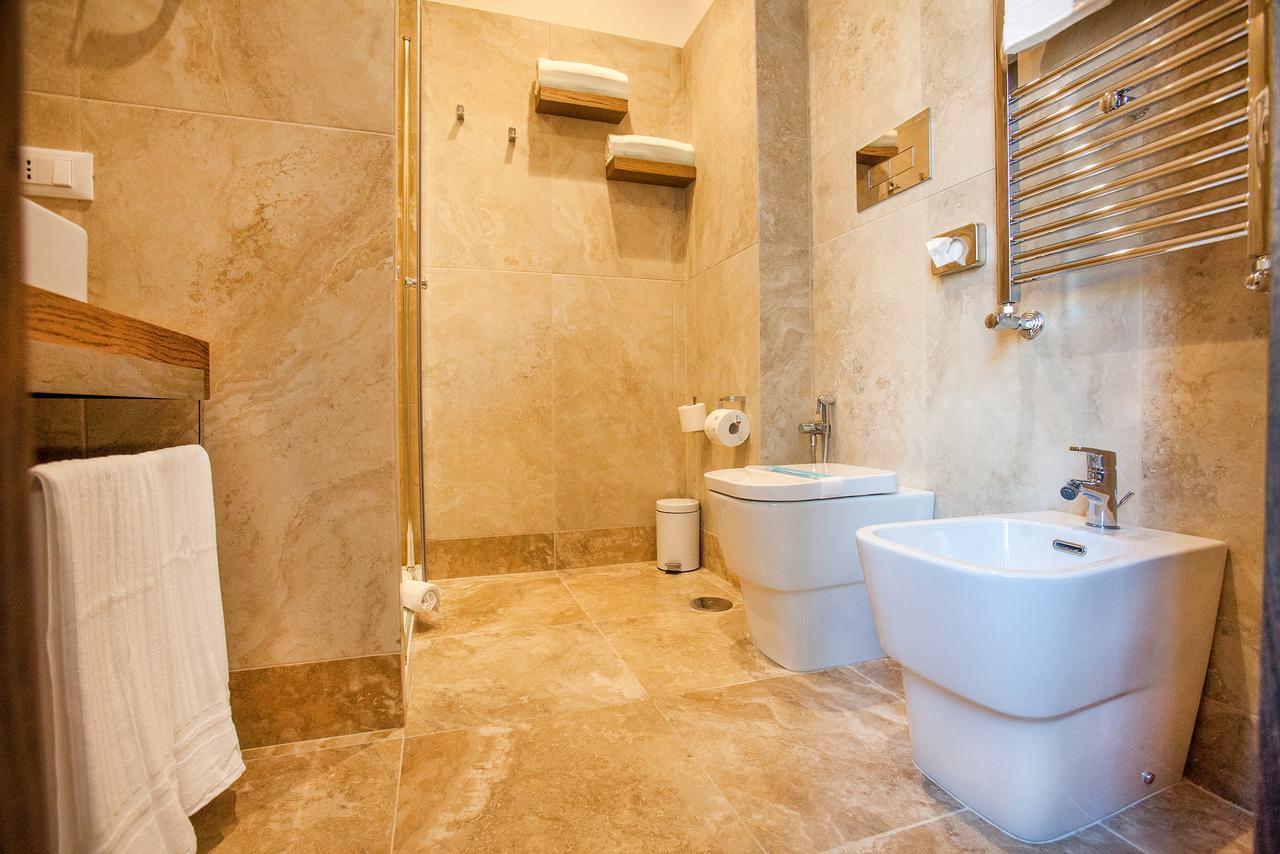 Dimora San Felice Bed & Breakfast Naples