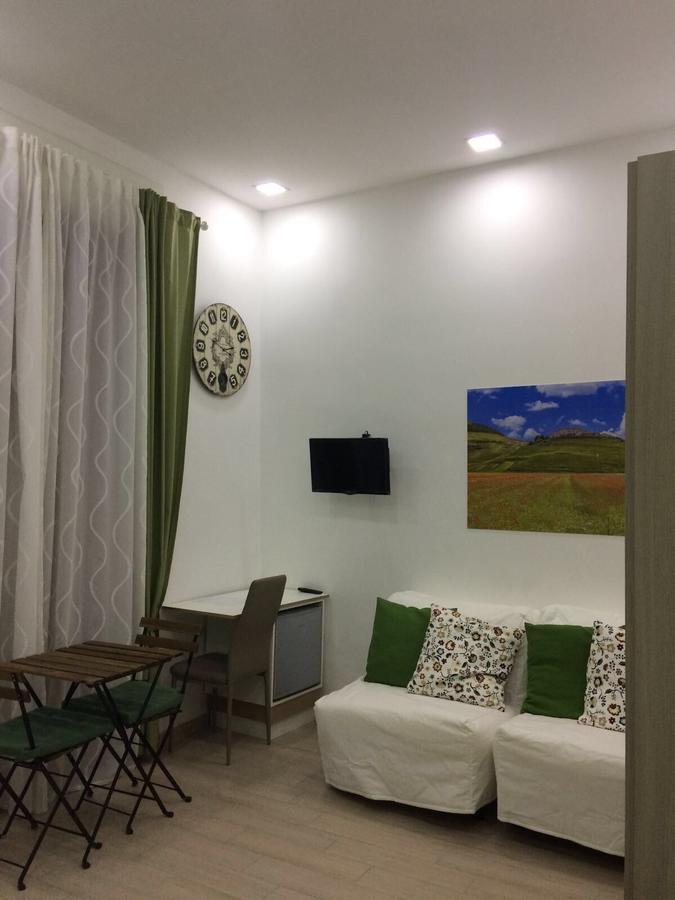 Bed & Breakfast Decumani Prestige