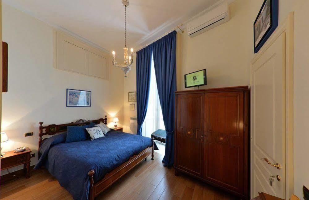 Residenza Via Dei Mille Bed & Breakfast 5*
