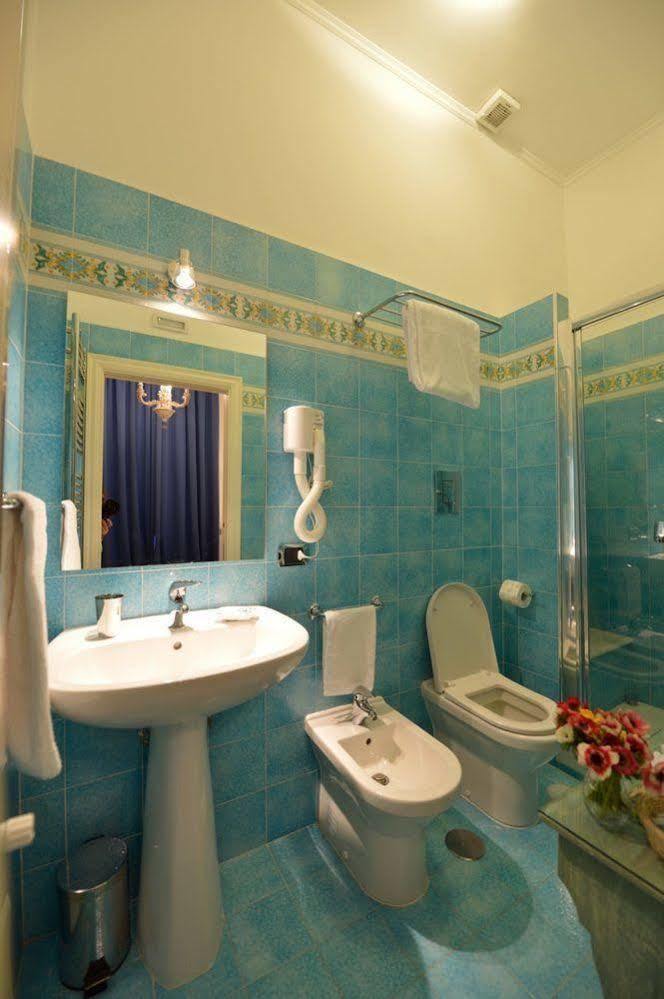 Bed & Breakfast Residenza Via Dei Mille 5*