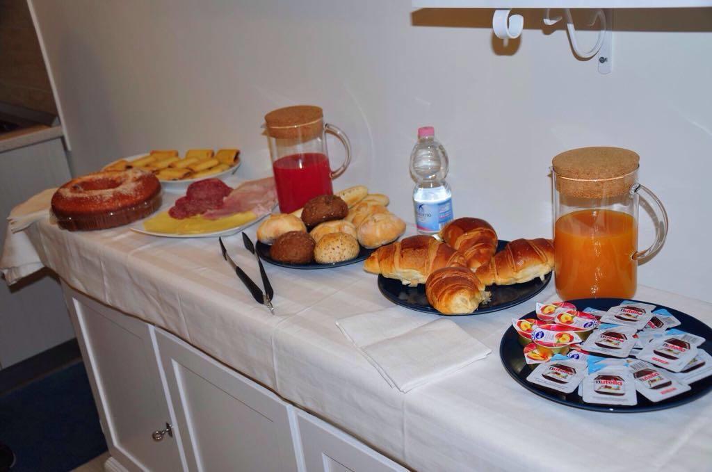 Chiaia 216 Bed & Breakfast
