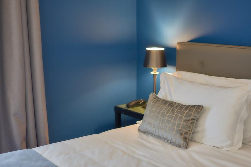 Hotel Boutique Metro 900 4*