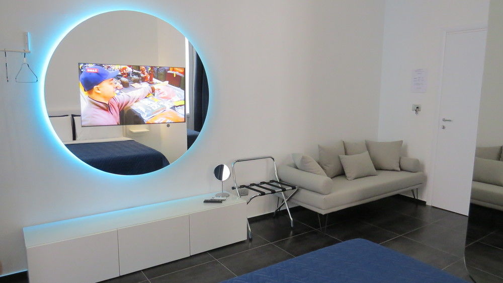 Bed & Breakfast Skyhouse Chiaia 2*