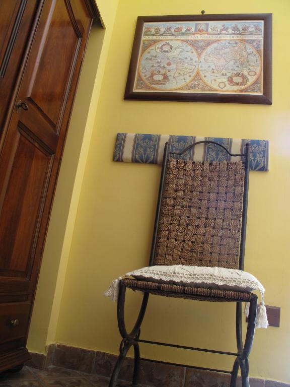 I Visconti 3* Naples