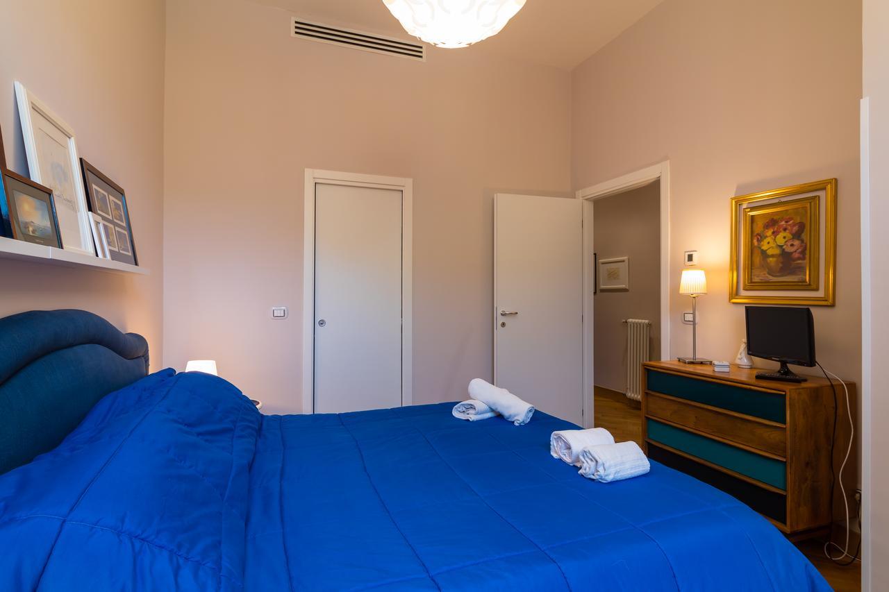 Apartment Elegant Flat At Municipio By Napoliapartments *